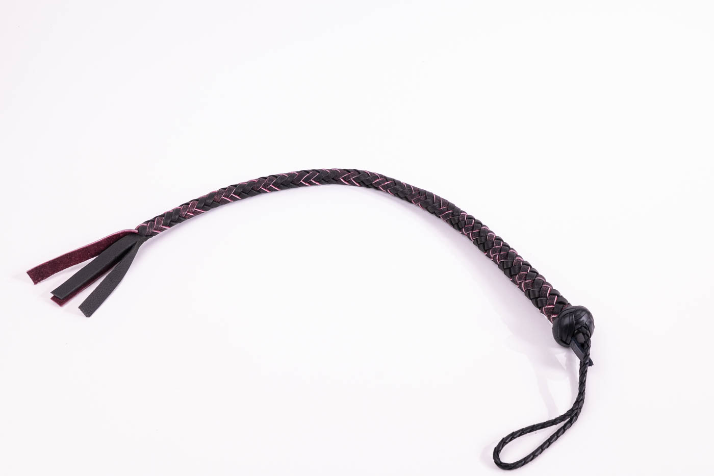 'Esteban' Single-Tail made from thick Cowhide Leather