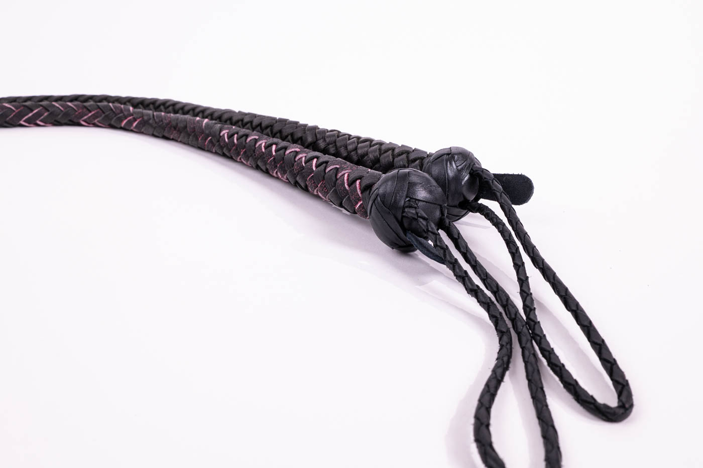 'Esteban' Single-Tail made from thick Cowhide Leather