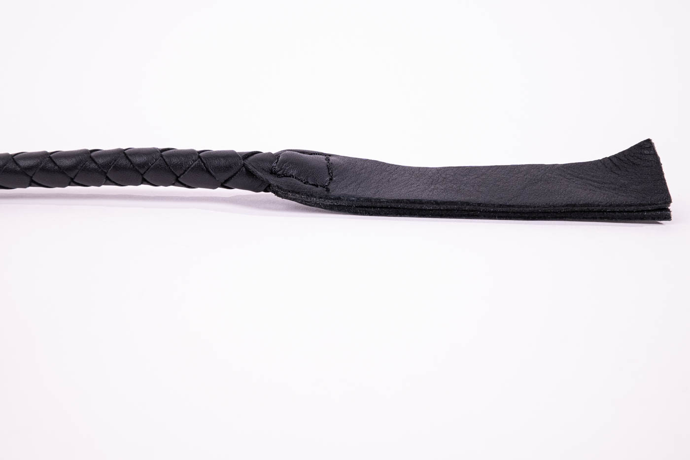 'Esteban' Single-Tail made from thick Cowhide Leather
