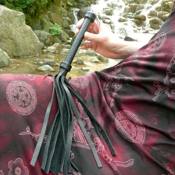 'Snuggle', Intimate Flogger