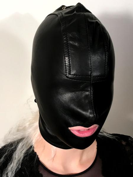Light Hood with open mouth and closed eyes