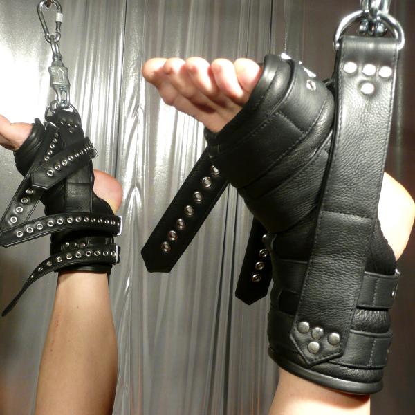 Heavy Foot Hanging Cuff