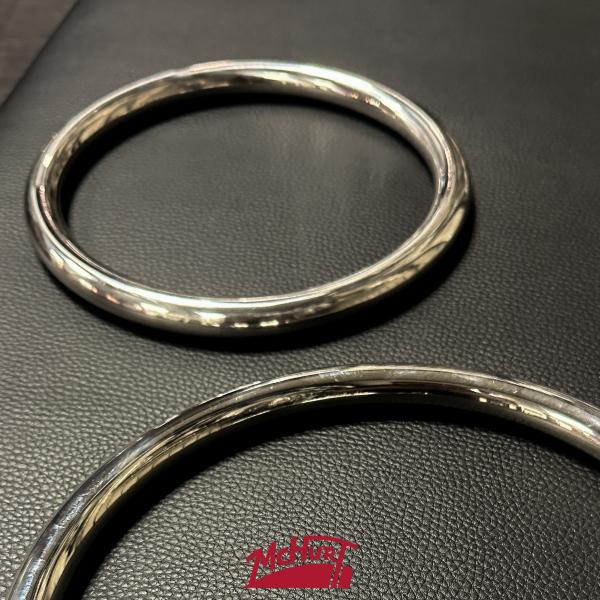 Kleiner Bondage-Ring aus Edelstahl