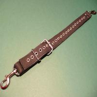 "Ihsan" Spanngurt mit Karabinerhaken, lang "Ihsan" Spanngurt mit Karabinerhaken, lang