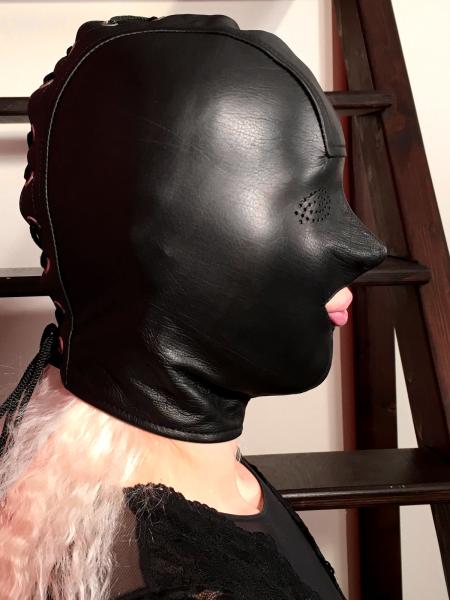 Light Hood with open mouth and mashed eyes